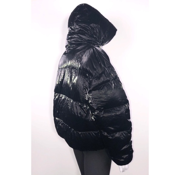 Sosken Studios Jess Blk Pearlize Short Down Jacket - Picture 9 of 16